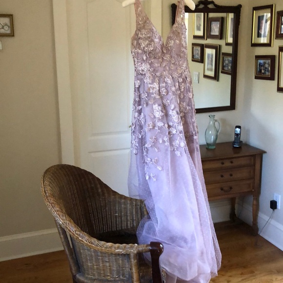 Formal wedding wear - Picture 6 of 8